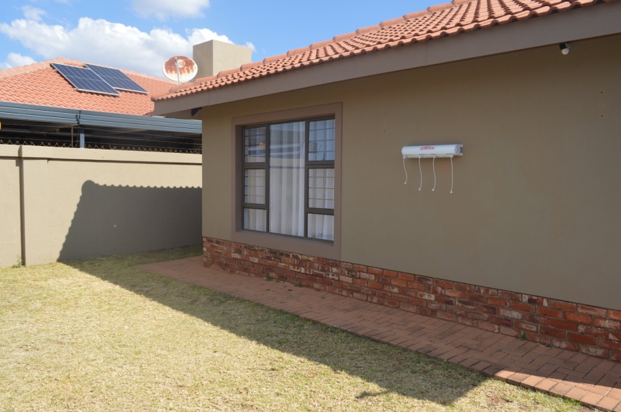 2 Bedroom Property for Sale in Flamwood North West